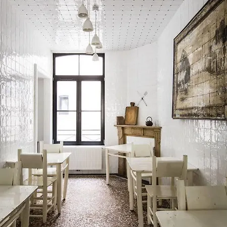 La Maison Haute 3* Брюссель